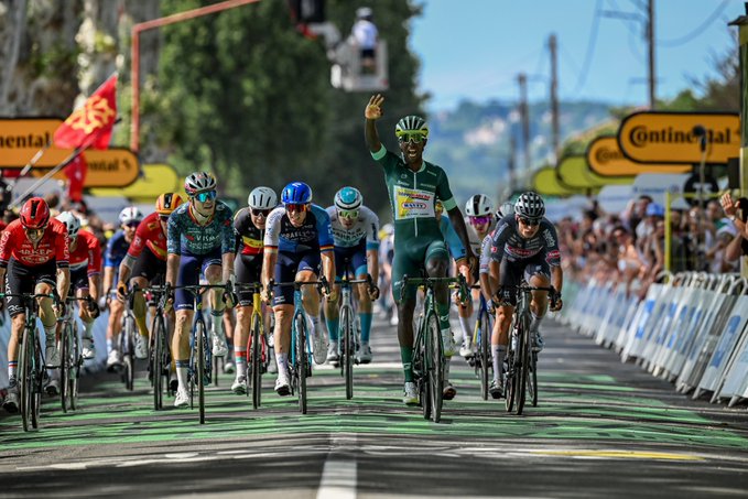 Biniam spectacular sprint and beating notable contenders